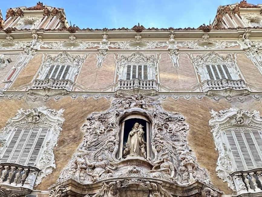 Valencia: Medieval City Guided Walking Tour - Starting at the Serranos Gate: Valencia’s Medieval Entrance
