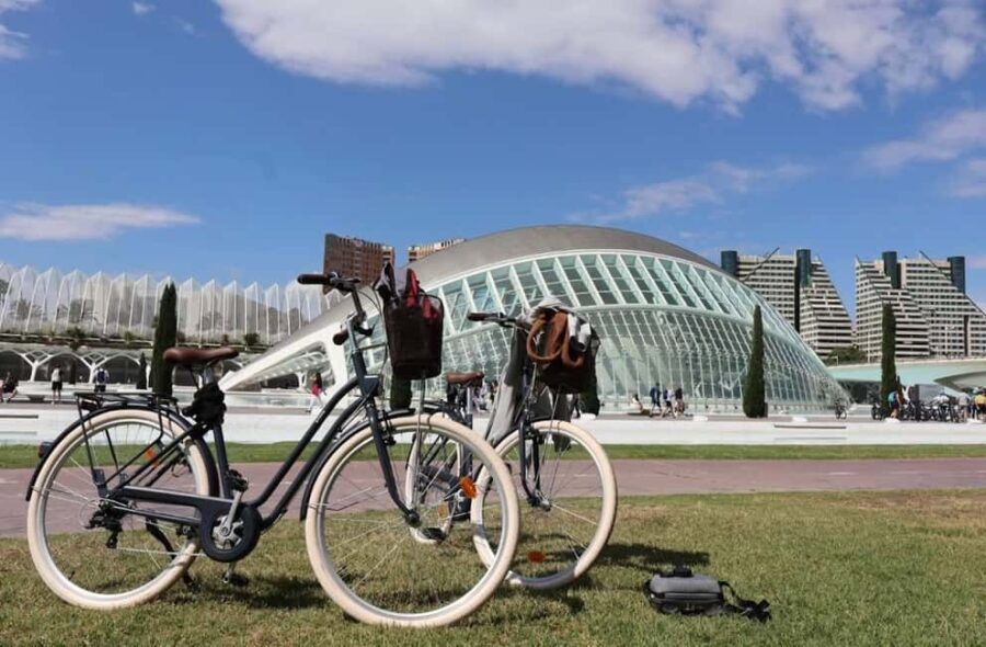 Valencia Volt Bike Rental: 4-Hour Bike Rental - Starting Your Ride from Volt Bike Rental
