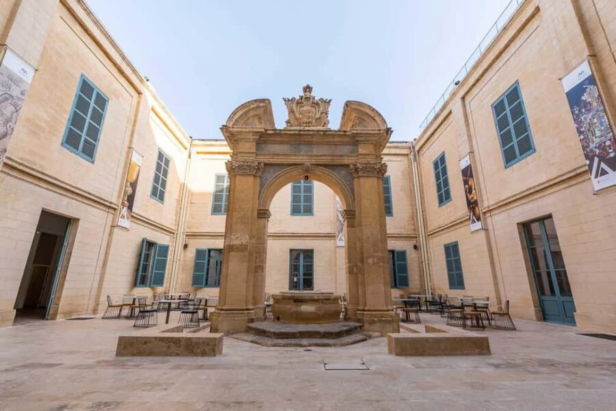 Valletta: Discover Maltas History with a 3-in-1 Museum Pass - Tour of the Grand Masters Palace: a 450-Year Royal Residence