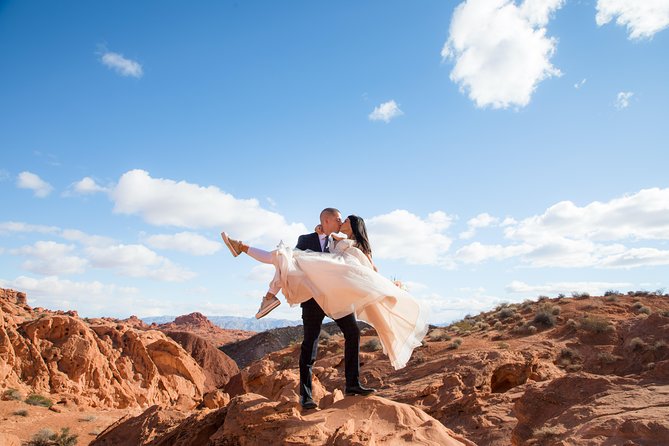 Valley of Fire Wedding by Private Limousine - Valley of Fire State Park: The Ceremony Setting