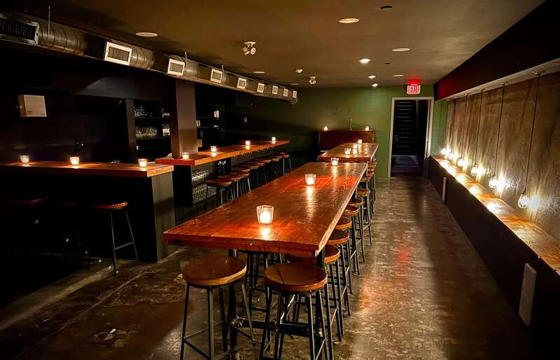 Vancouver: Underground Comedy Club Entry Ticket - The Vibrant Comedy Scene in Vancouver’s Gastown