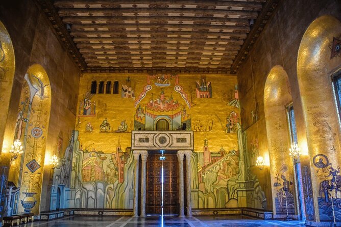 Vasa, Old Town, City Hall, Palace with Entry, Guided Tour - Exploring the Royal Palace and Its Treasures