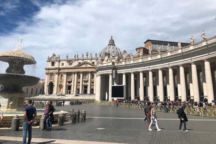 Vatican Museums and Sistine Chapel Skip-the-Line Group Tour - The Significance of Vatican City as the Tour Starting Point