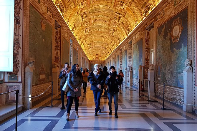Vatican Museums, Sistine Chapel and S. Peter's - Private Tour - Discover the Highlights of the Vatican Museums