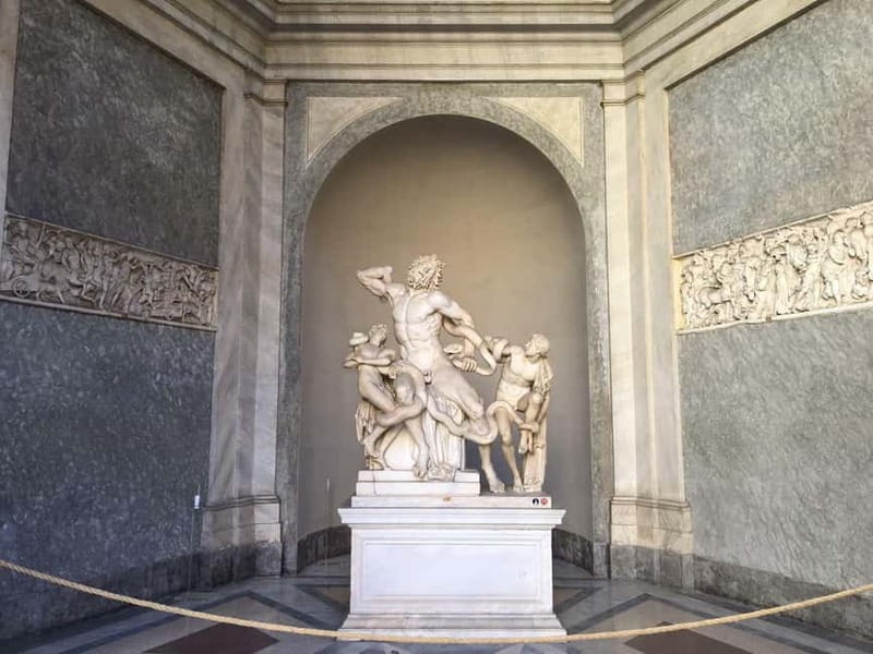 Vatican Museums, Sistine Chapel & St. Peter's Square Tour - Exploring the Vatican Museums Art Collections