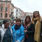 Venetian Cicchetti Street Food & Sightseeing Walking Tour with local guide - Visiting Venice’s Bacari for Cicchetti Snacking