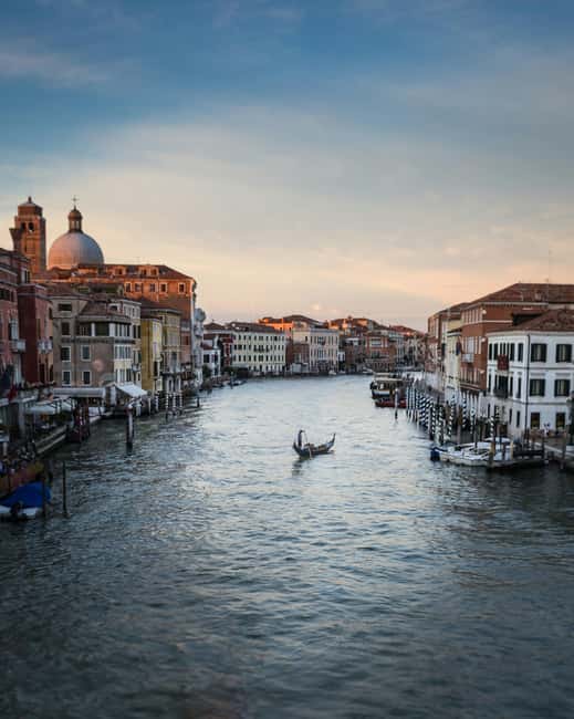 Venice: Grand Canal Gondola Crossing Experience - Meeting Point in the Heart of Venice’s San Marco District