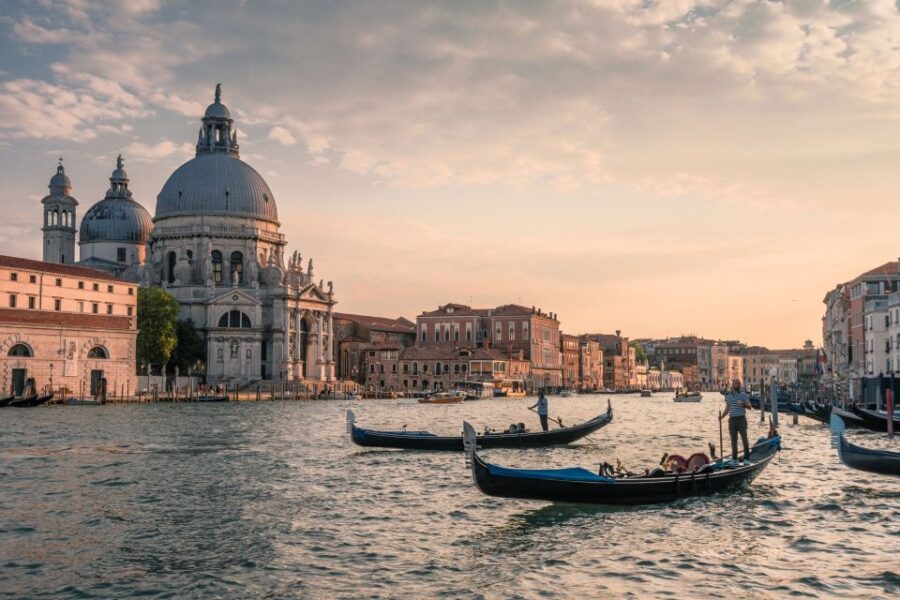 Venice : Private Custom Walking Tour With A Local Guide - Starting Your Venice Adventure with Personal Touches