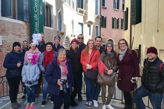 Venice Small Group Tour With Local Guide - Iconic Landmarks: San Marco Square and the Bridge of Sighs