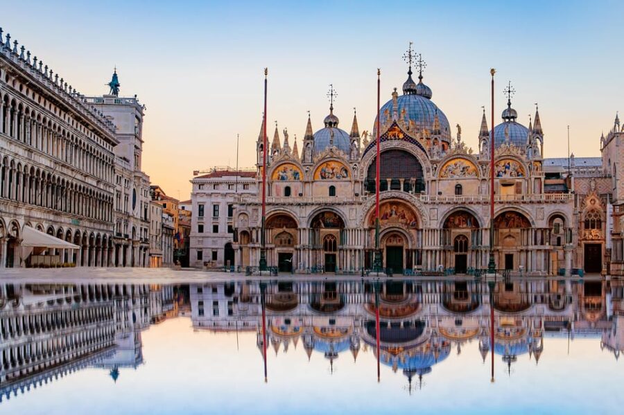 Venice: St. Mark's Basilica Priority Ticket and Audio Guide - Exploring the Basilica’s Architectural Style