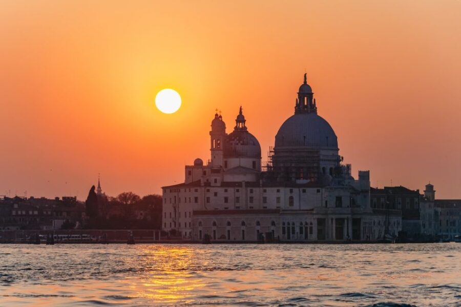 Venice: The Ghost & Legends Walking Tour - Discovering Venice’s Ghostly Legends