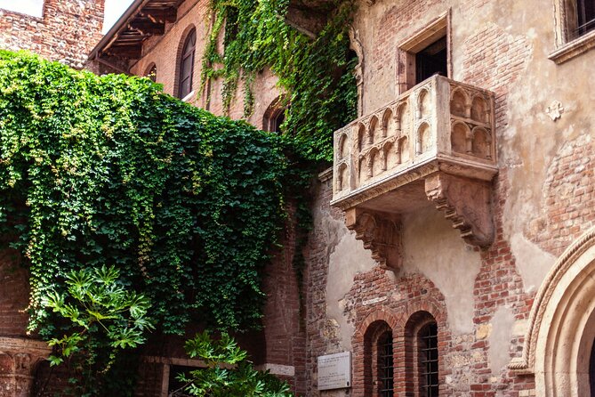 Verona Highlights: Arena and Juliet House Private Walking Tour - Starting at the Arena di Verona: Roman Grandeur and Ticket Included