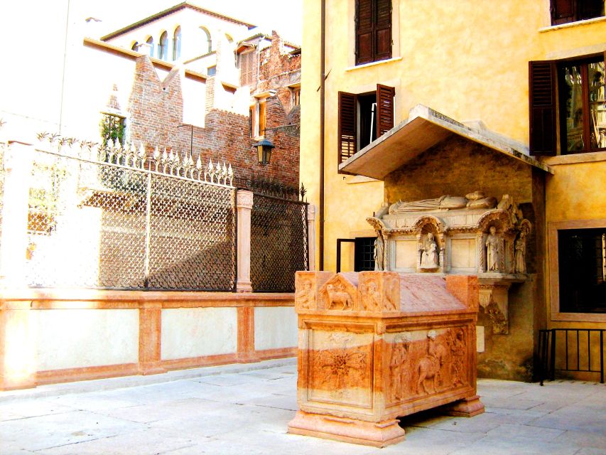 Verona: History and Hidden Gems Guided Walking Tour - From the Old Town to Verona’s Medieval Fortifications
