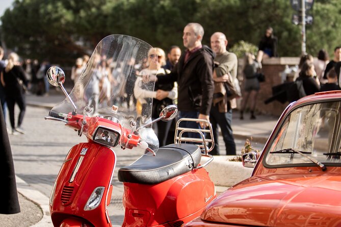Vespa Tour Guided by Local in Rome - Riding Through Rome’s Historic Core