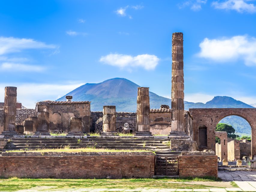 Vesuvius & Pompeii with Transfer & Audio Guide - Key Points