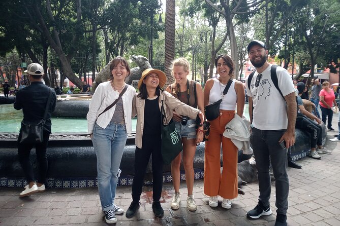 Vibrant Coyoacán Art Tour with Flavorful Mexican Fruit Tasting! - Visiting Casa de La Malinche: An Iconic Historic Home