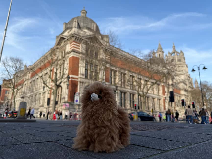 Victoria and Albert Museum Private Guided Tour - The Meeting Point and How to Find Your Guide