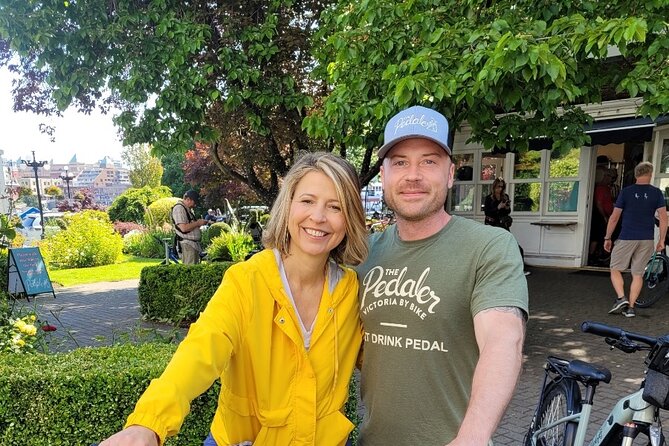 Victoria City Highlights E-Bike Tour - Castle Hoods & Legends - Discover Victoria’s Historic Landmarks and Neighborhoods