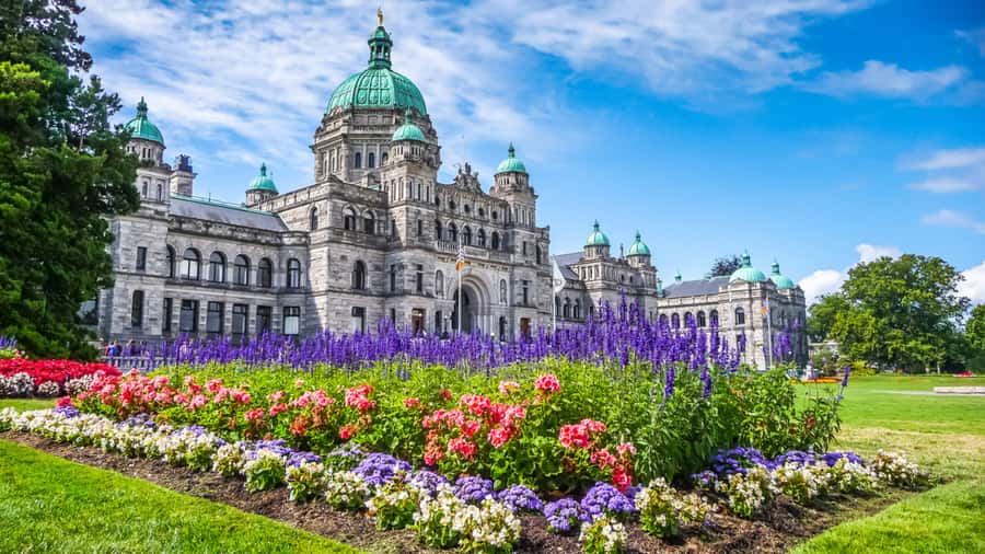 Victoria: Driving Tour w/ Malahat Skywalk & Butchart Gardens - Scenic Ferry Crossing to Butchart Gardens