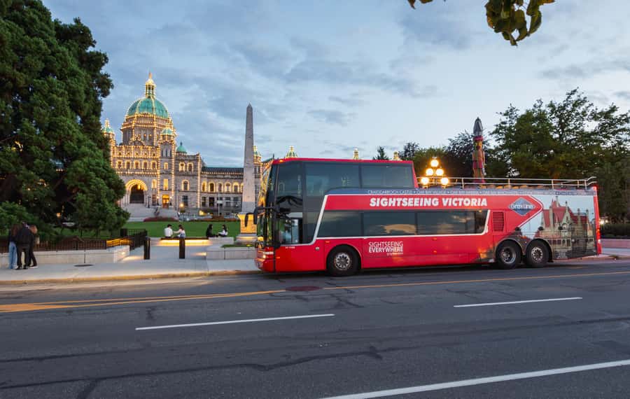 Victoria: Evening Hop-On Hop-Off City Sightseeing Tour - Departure Point at the Empress Hotel Kiosks