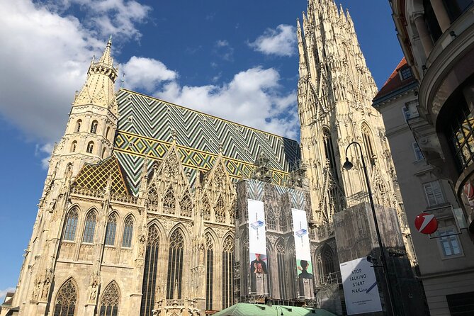 Vienna self-guided walking tour and scavenger hunt - Starting Point at Stephansplatz and Its Hidden Past