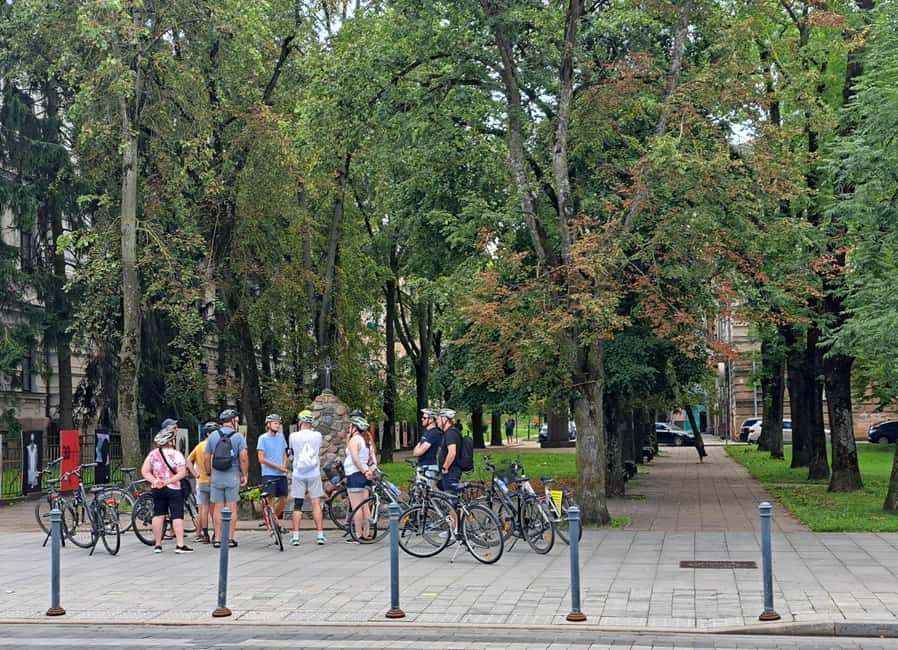 Vilnius: Private Soviet Vilnius Bike Tour - Starting Point at Velotakas Bike & Tours Vilnius