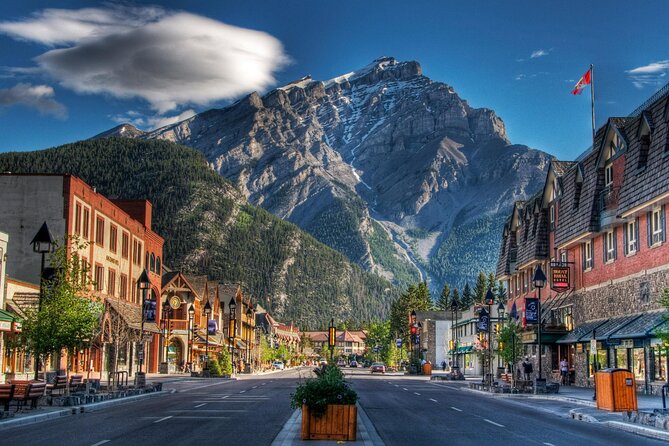 Virtual Tour: Banff, Lake Louise & Moraine Lake - Banff Avenue and Its Mountain Town Charm