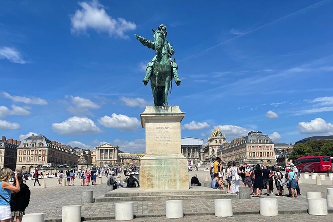 Visit of the Palace of Versailles - Full Access to the Versailles Estate: Castles, Gardens, and Exhibitions