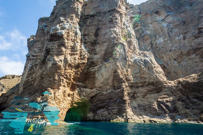 Visit to Ilhéu das Cabras - The Route: Circling the Islet in an 8-Shape