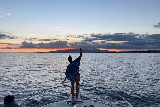 Waikiki Friday Night Fireworks Boat Cruise - What Makes This Sunset Cruise Special
