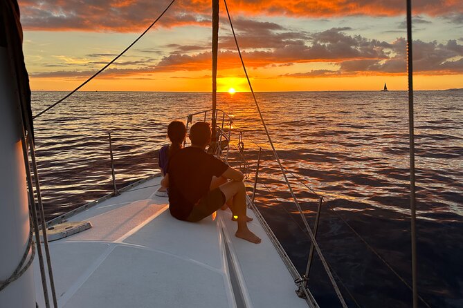 Waikiki private Day Tour and Sunset sail for couples - Exploring Waikiki Beach and Its Marine Life