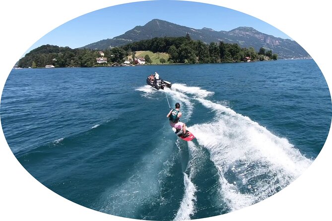 Wakeboarding Lake Zurich - afternoon ! - What to Expect on Lake Zurich Wakeboarding Tour