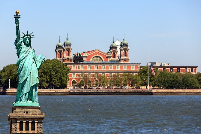 Walking and Boat Tours explore Manhattan Brooklyn Staten Island - From Staten Island to Lower Manhattan via Ferry