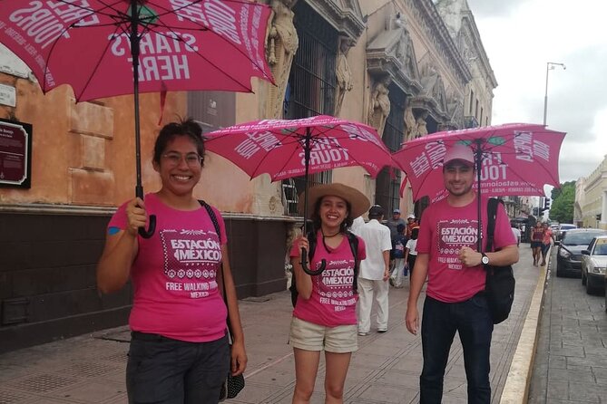 Walking Tour Across the Historic Center in Merida - Visiting the Museo Casa Montejo: First Impressions of Merida