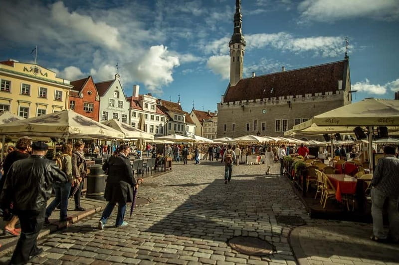 Walking tour in Tallinn Old Town - Starting Point at Viru Gate: The Entrance to Tallinn Old Town
