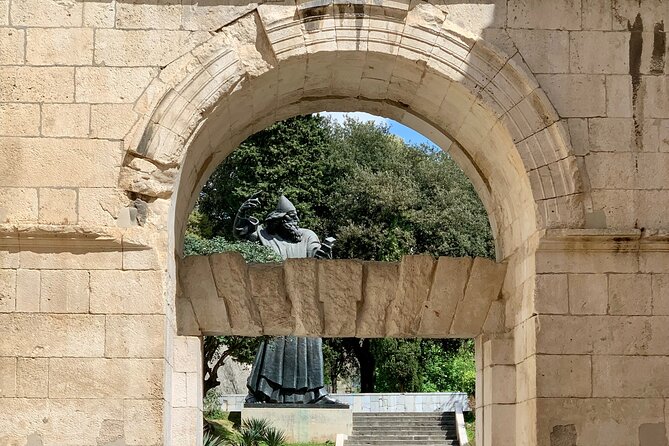 Walking tour of Split with an Art Historian - The Iconic Bronze Statue of Gregory of Nin