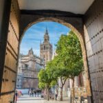 Walking tour through the old Jewish quarter of Santa Cruz. - Exploring Santa Cruz’s Streets and Legends