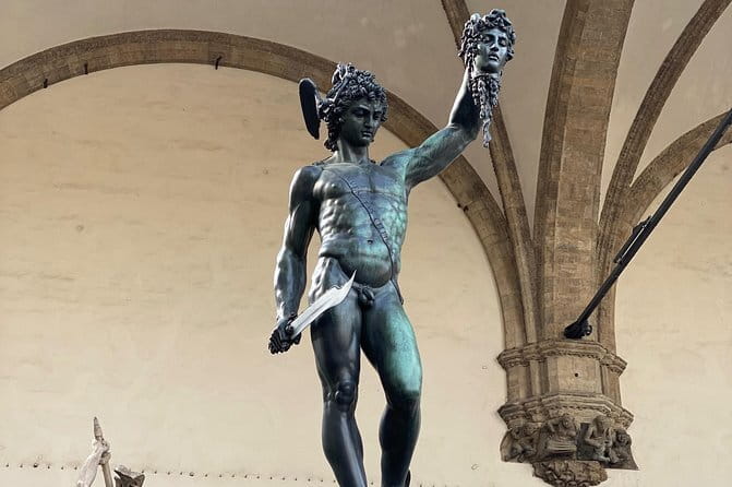 Walking Tour trough Renaissance Secrets in Florence - Starting Point in Florence: Piazza della Repubblica and Nearby Landmarks