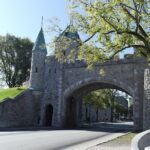 Walking tour with Guide Felix and his dog Meo - The Significance of Quebec’s Parliament Building