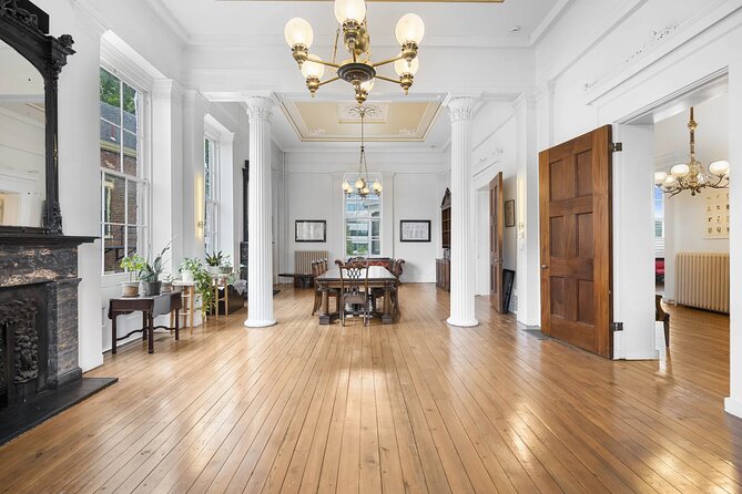 War, Wealth & Riverfront Tales: Taylor Mansion & East Row Tour - Exploring Newport’s Mansion Hill District