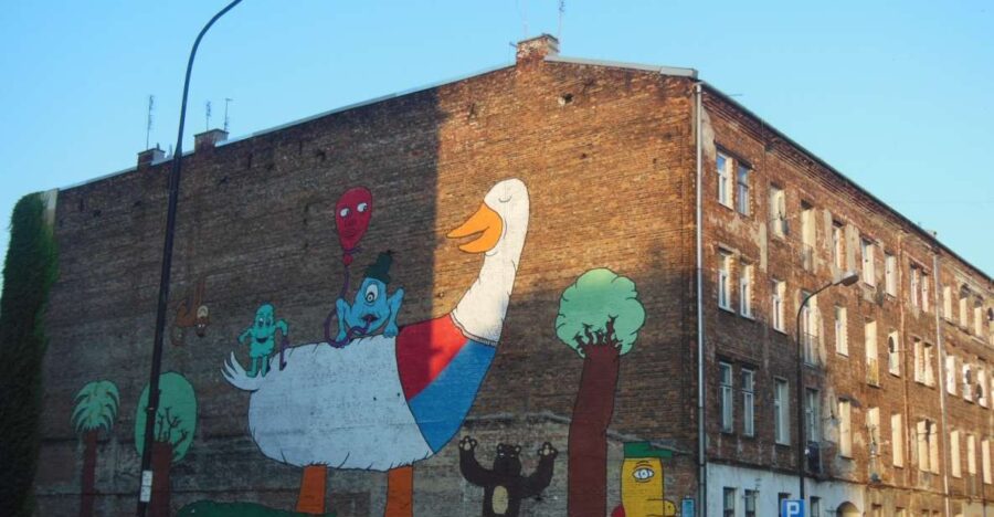 Warsaw: 2-Hour Praga Walking Tour - Starting Point in Front of the Metropolitan Cathedral