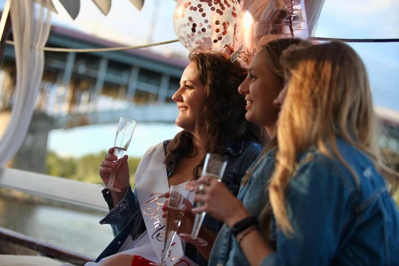 Warsaw: Private Gondola Cruise for Special Occasions - Discover Warsaw’s Top Sights from the River