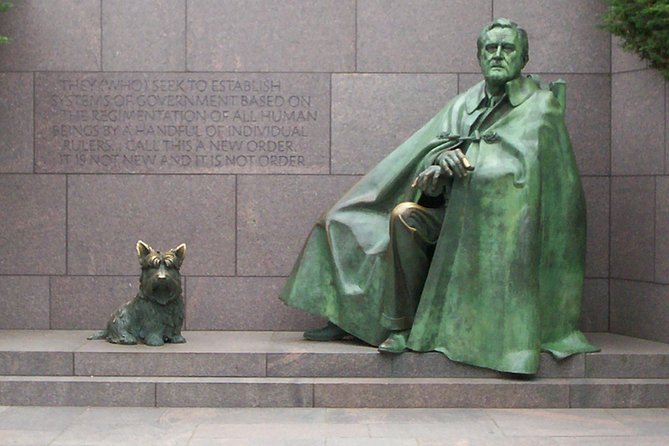 Washington DC 3 Hour Day Tour - Visiting the U.S. Capitol from the West Lawn