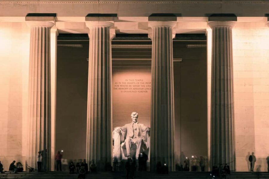 Washington DC: Night Tour of the City's Iconic Landmarks - Key Points