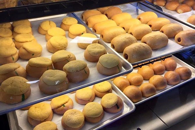 We Go Eat - Secret Aloha Bites - Meet Your Guide: Knowledgeable, Friendly, and Passionate