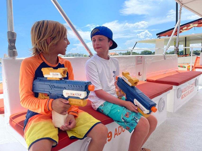West Palm Beach: Sip & Dip Cruise - Peanut Island: The Water Play Destination