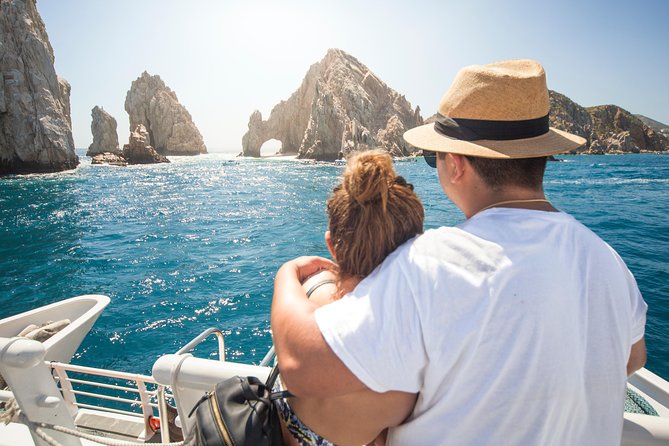 Whale Watching Experiencie with breakfast - The Vessel: Comfort and Views from Three Levels