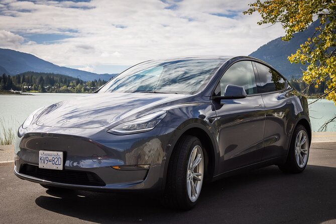 Whistler to Downtown Vancouver Private Transfer - Spacious Vehicles Equipped for Ski and Golf Gear