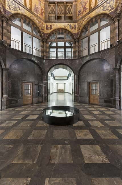 Wiesbaden: Cultural diversity - public tour - Starting Point at the Hessian State Museum of Art and Natural History