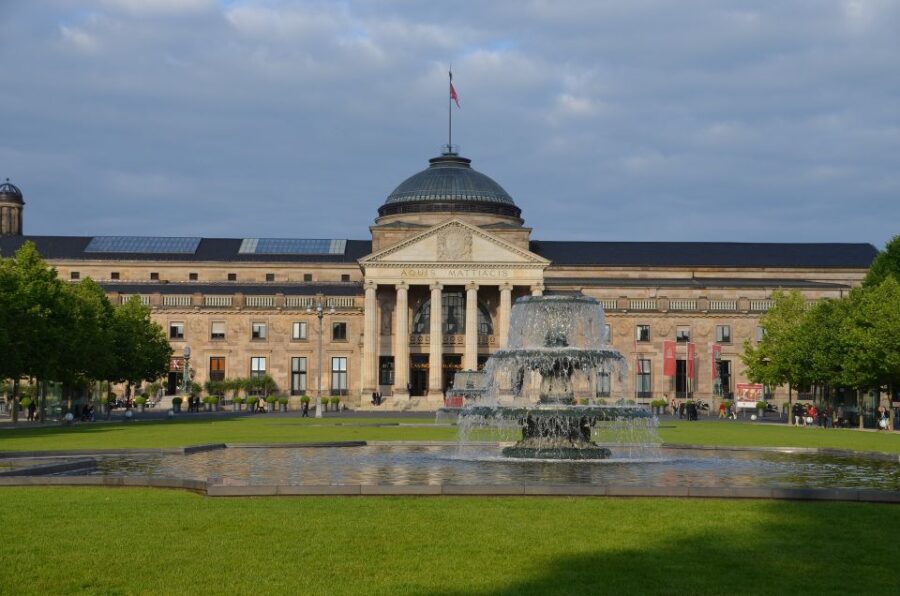 Wiesbaden - Private Historic Walking Tour - Exploring Wiesbaden’s Roman Heritage at Roemertor